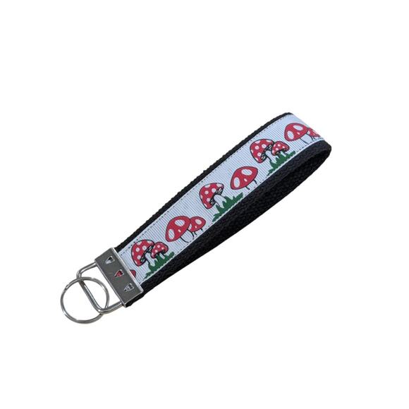 Mushroom‎ Keychain Wristlet Handmade Fabric Key FOB  Red Dotted Boho Bag Charm - Picture 5 of 7